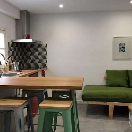 M3 Terrace. Cool Apartment 15 Min Center By Metro Esplugues de Llobregat Luaran gambar