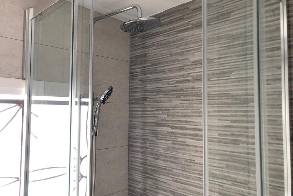 M3 Terrace. Cool Apartment 15 Min Center By Metro Esplugues de Llobregat Luaran gambar