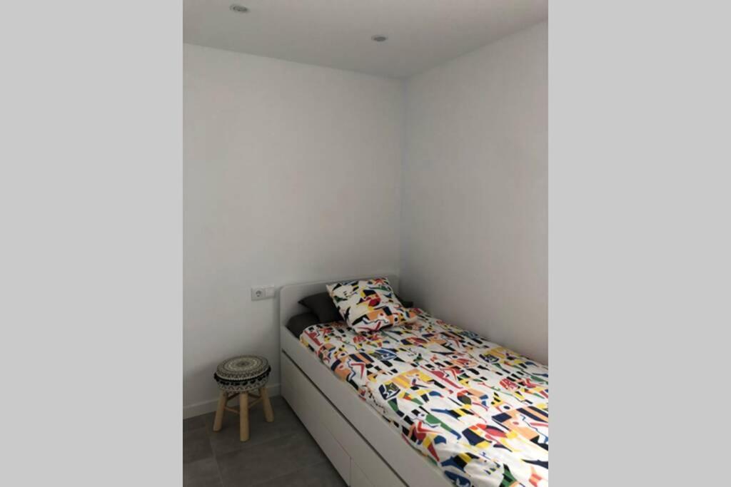 M3 Terrace. Cool Apartment 15 Min Center By Metro Esplugues de Llobregat Luaran gambar