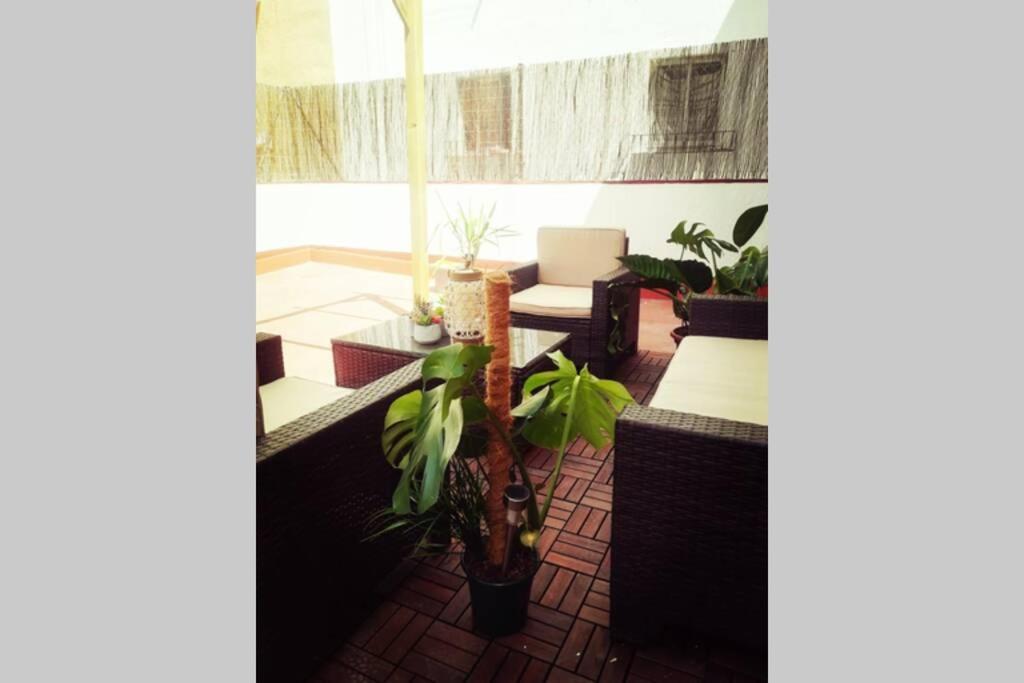 M3 Terrace. Cool Apartment 15 Min Center By Metro Esplugues de Llobregat Luaran gambar